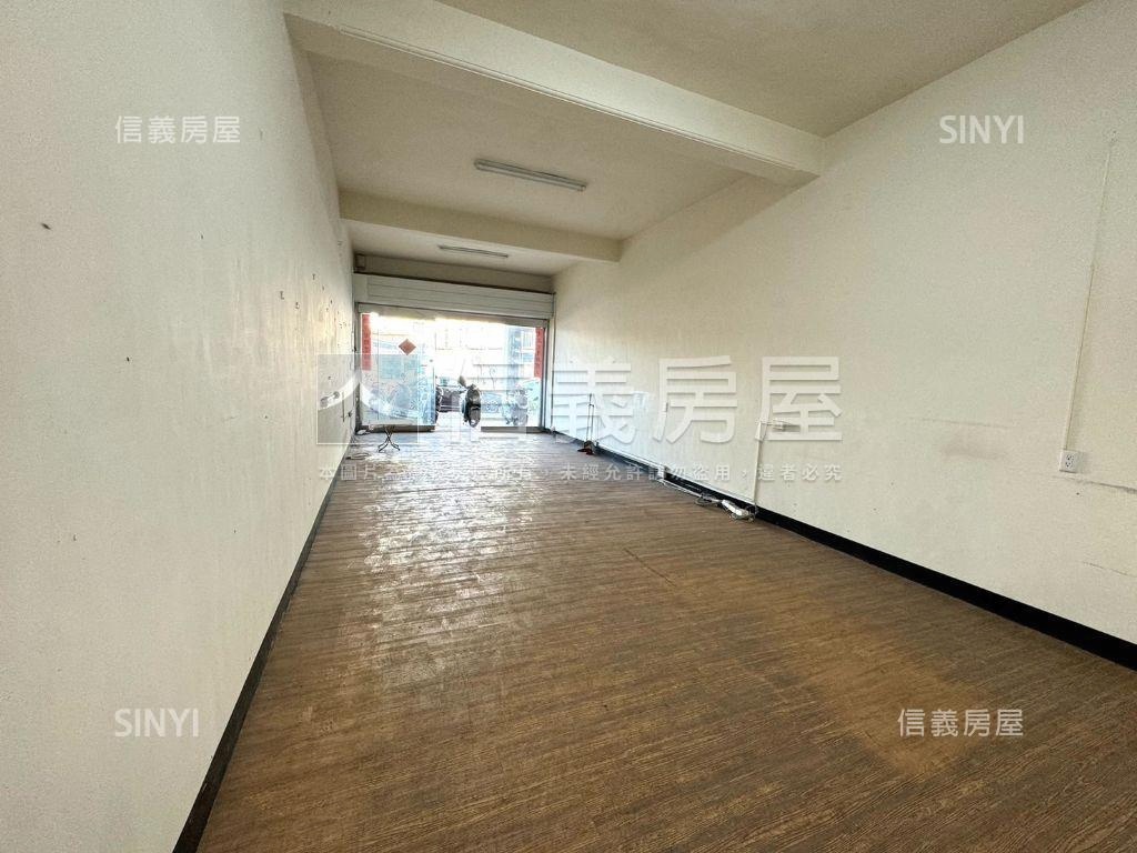 建國二路燙金店面房屋室內格局與周邊環境