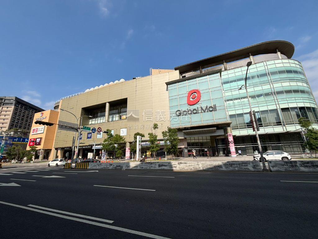 中山路鄰路二樓大空間房屋室內格局與周邊環境