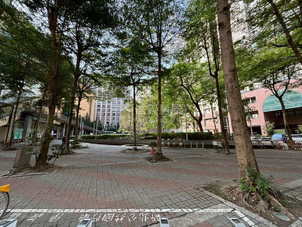 中山路鄰路二樓大空間房屋室內格局與周邊環境