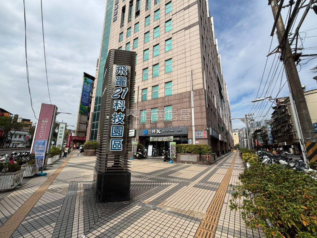 中山路鄰路二樓大空間房屋室內格局與周邊環境