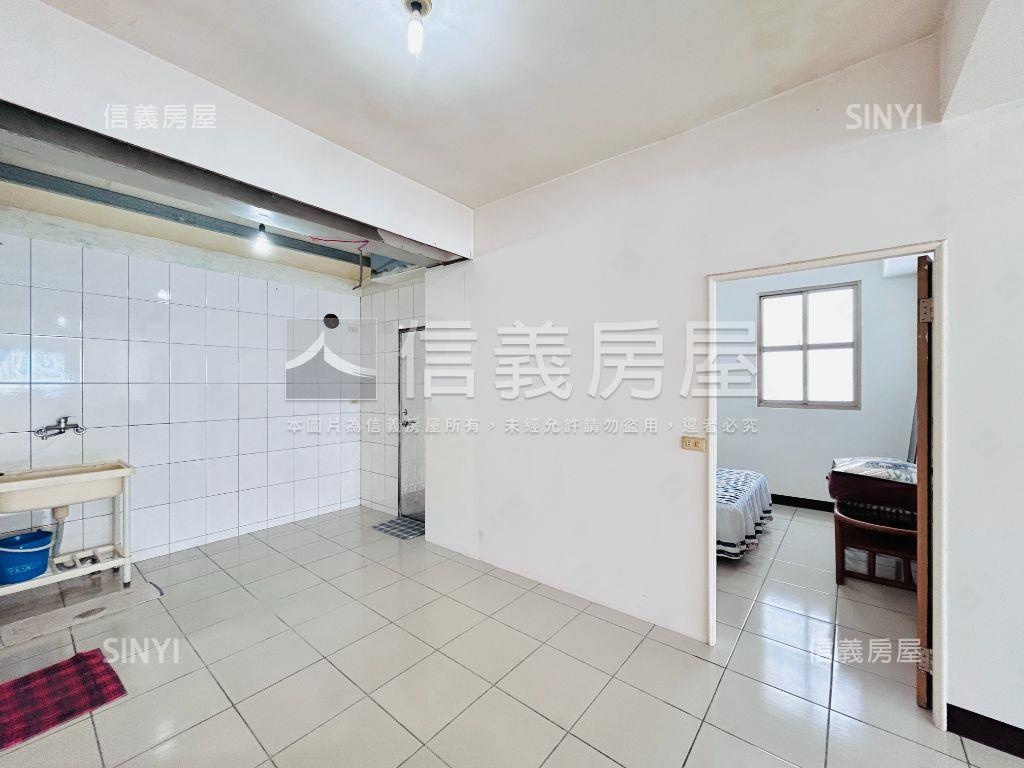 邊間龍安公寓１，２樓房屋室內格局與周邊環境