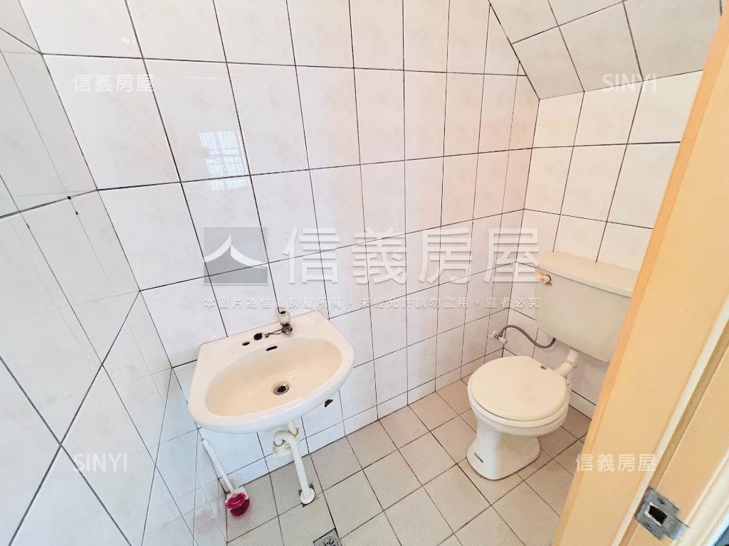 邊間龍安公寓１，２樓房屋室內格局與周邊環境