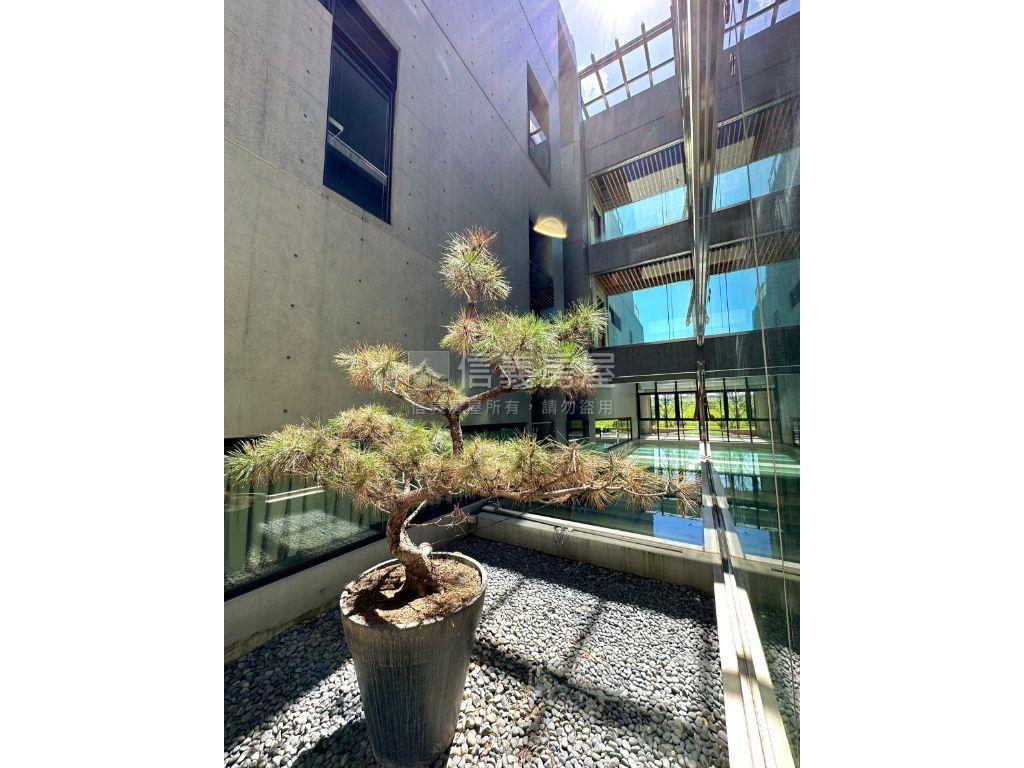 清水模。白石隱輕奢兩房房屋室內格局與周邊環境