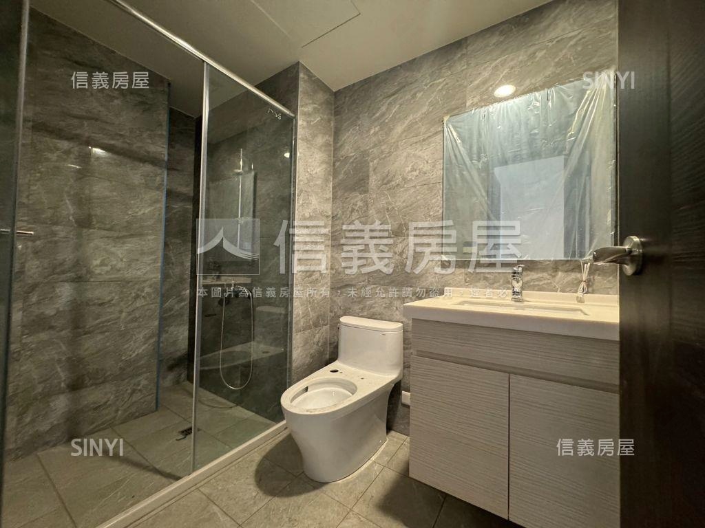 文華天際麗景三房車位房屋室內格局與周邊環境