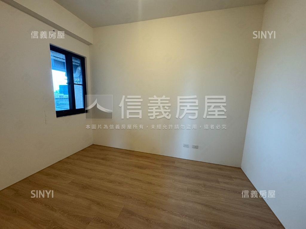 文華天際麗景三房車位房屋室內格局與周邊環境