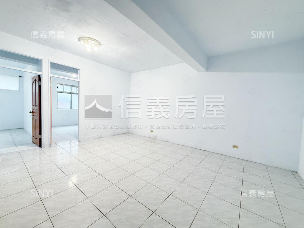 大坪林捷運黃金三樓房屋室內格局與周邊環境