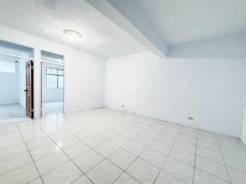 大坪林捷運黃金三樓