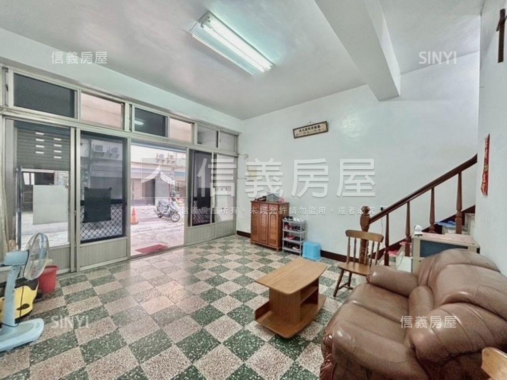 近竹中車站透天厝房屋室內格局與周邊環境