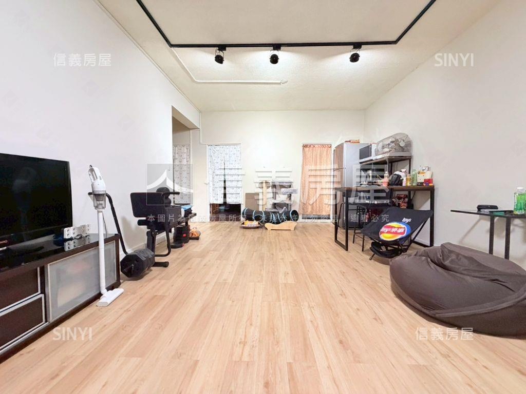 哇！是保護膝蓋黃金三樓房屋室內格局與周邊環境