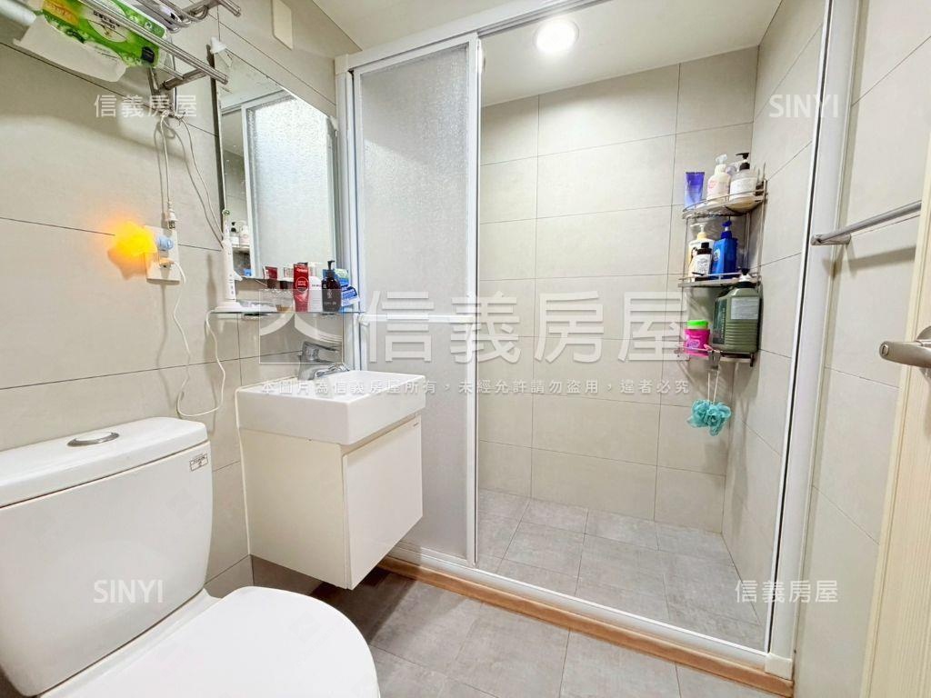 哇！是保護膝蓋黃金三樓房屋室內格局與周邊環境