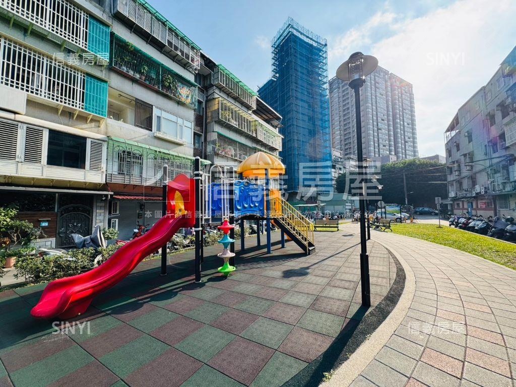 哇！是保護膝蓋黃金三樓房屋室內格局與周邊環境