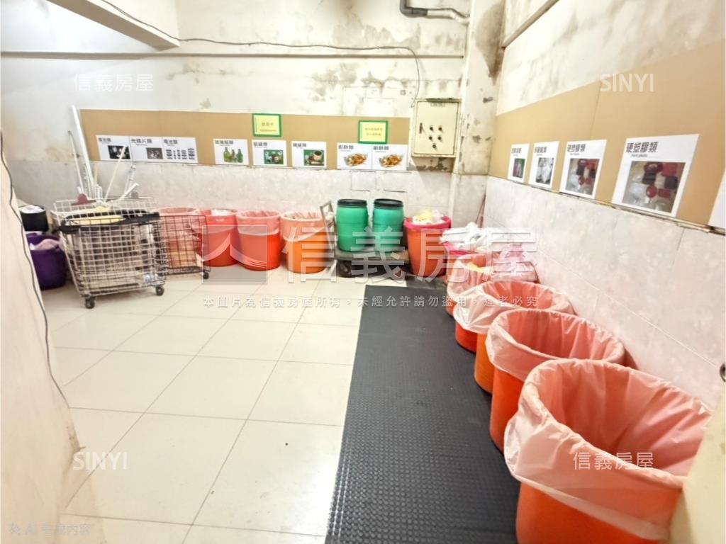 萊茵皇家方正三房附車位房屋室內格局與周邊環境