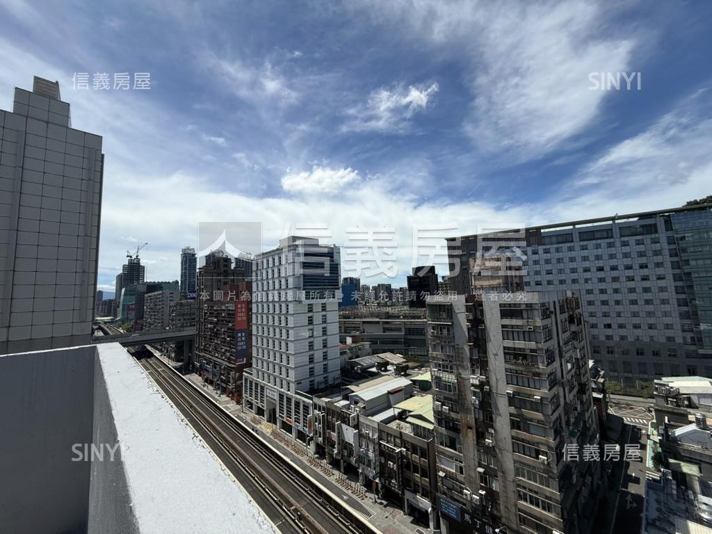 復興微風景觀高樓大辦公房屋室內格局與周邊環境