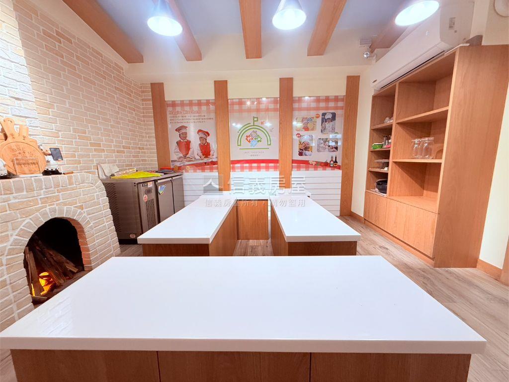 內湖寬敞★大面寬住辦房屋室內格局與周邊環境