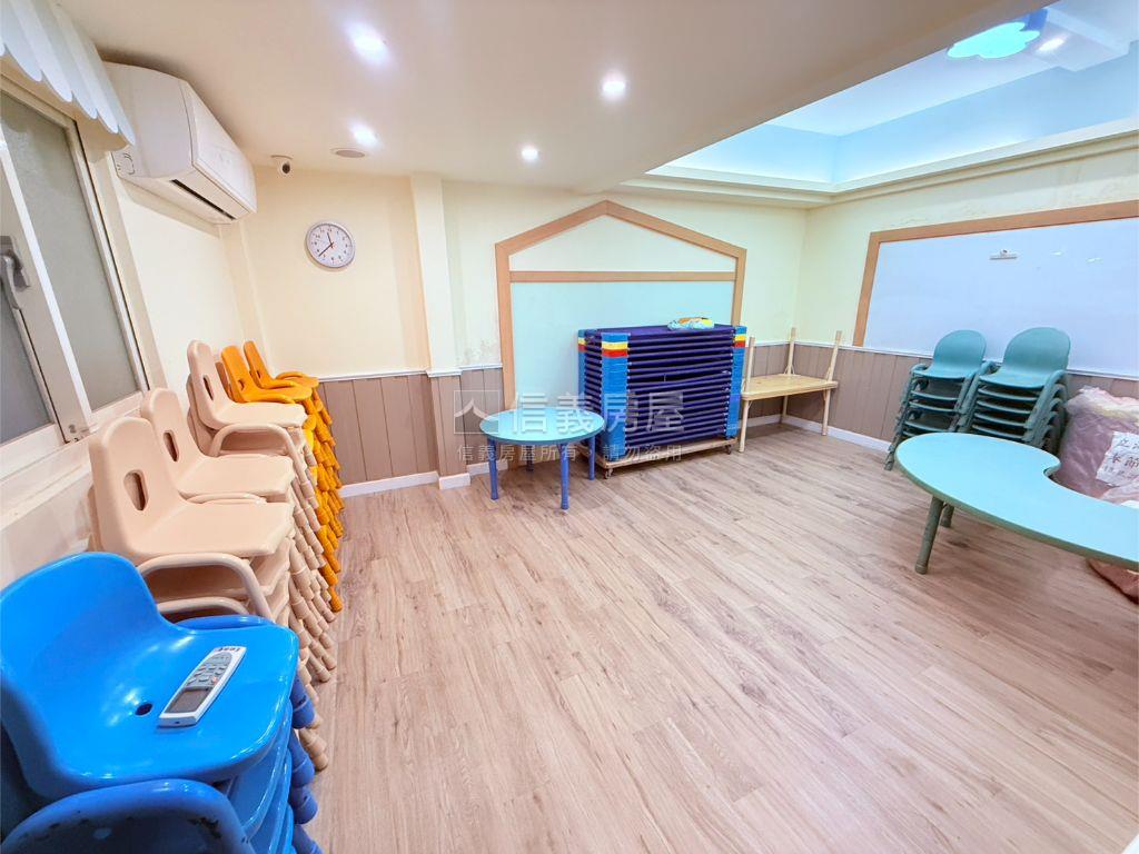 內湖寬敞★大面寬住辦房屋室內格局與周邊環境