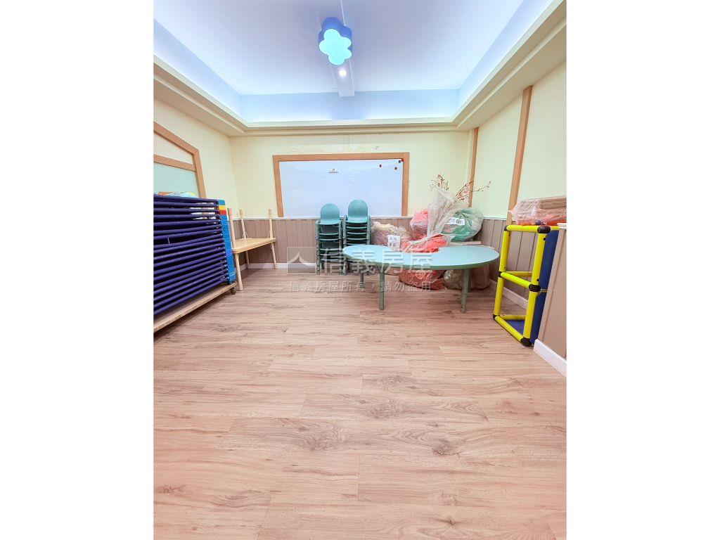 內湖寬敞★大面寬住辦房屋室內格局與周邊環境