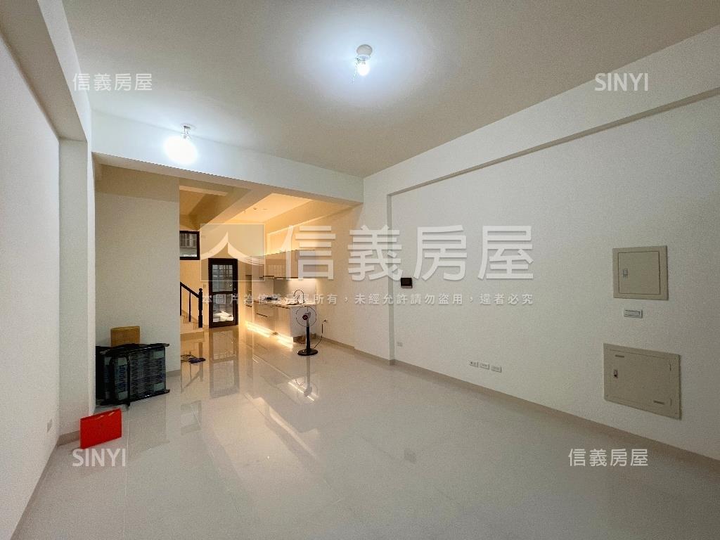 臻藏輕屋齡質感車墅房屋室內格局與周邊環境