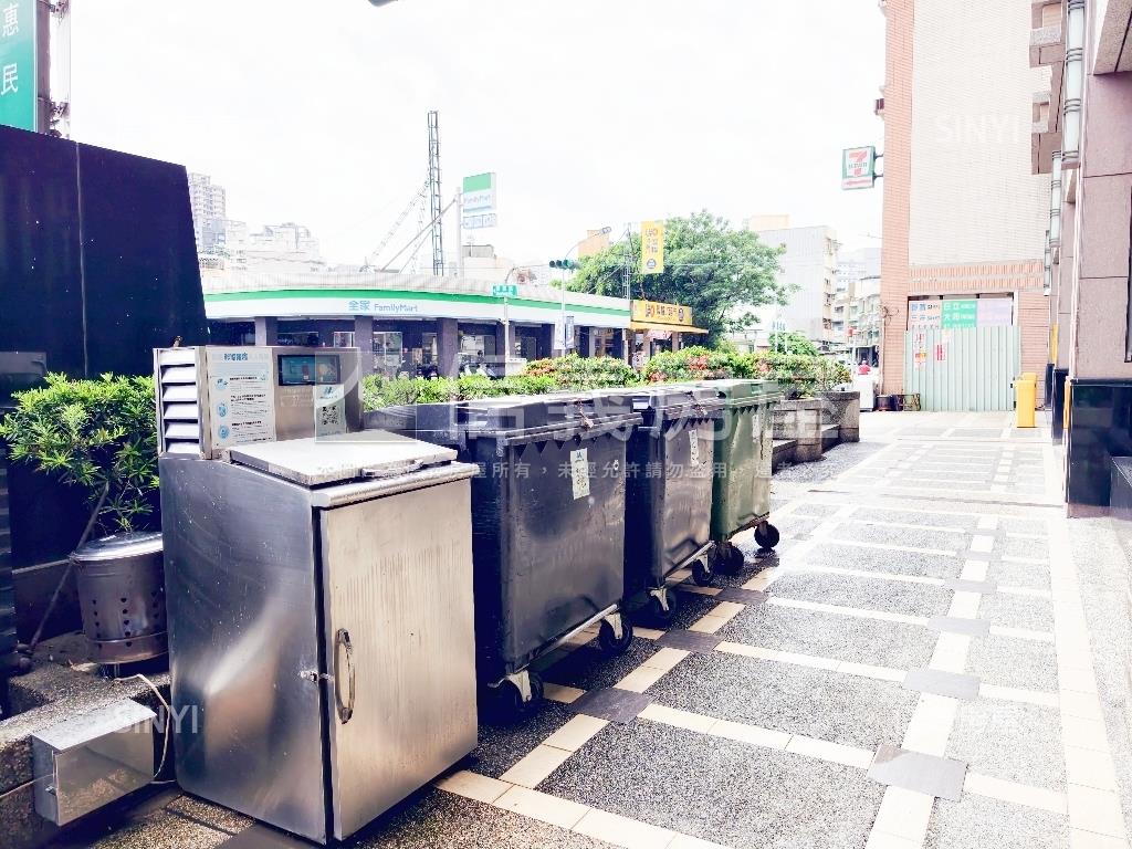 近高大重劃高樓精緻美宅房屋室內格局與周邊環境