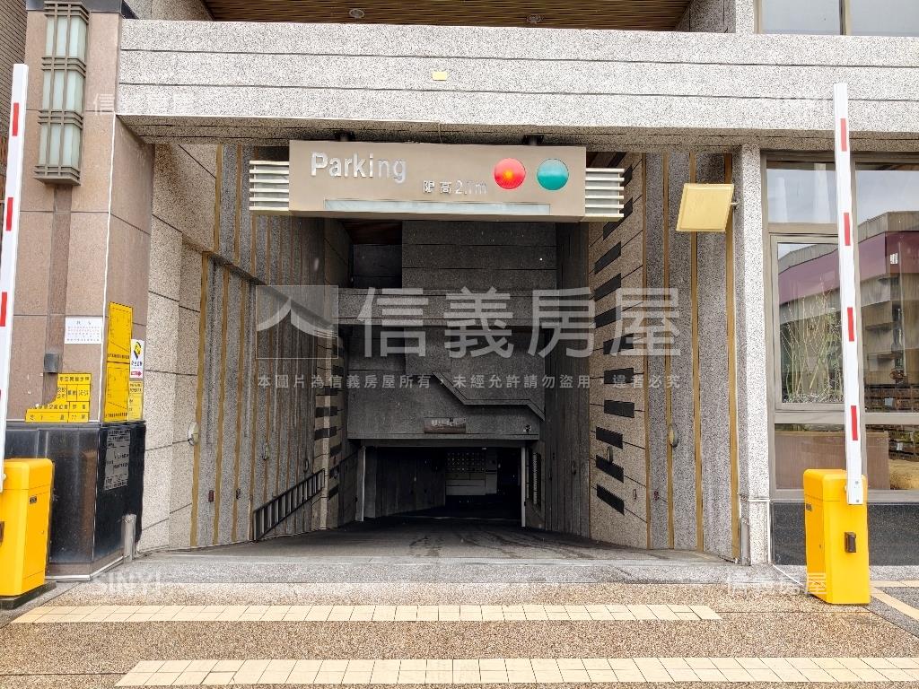 近高大重劃高樓精緻美宅房屋室內格局與周邊環境