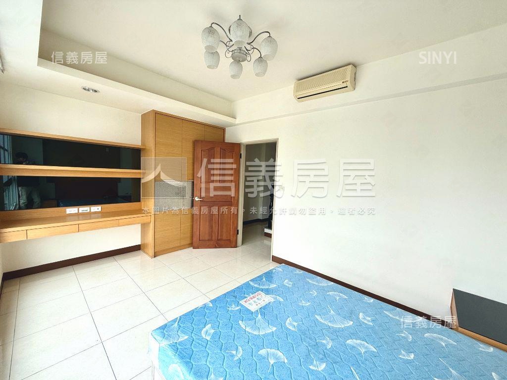 土庫重劃區大面寬正路透天房屋室內格局與周邊環境