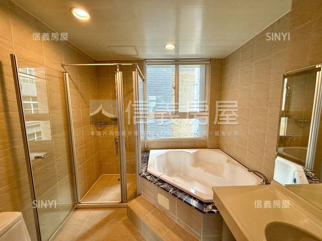 土庫重劃區大面寬正路透天房屋室內格局與周邊環境