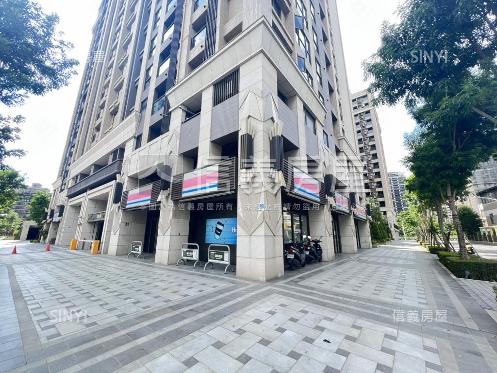 中路三角窗金店面房屋室內格局與周邊環境