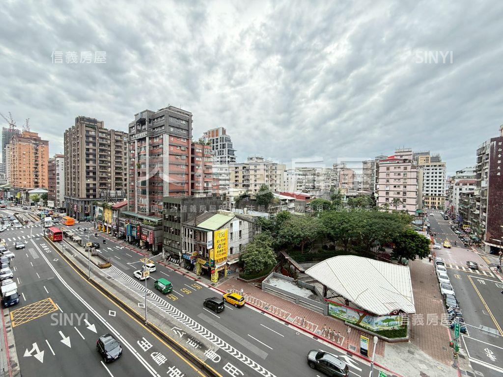 新碩文曲邊間看公園房屋室內格局與周邊環境
