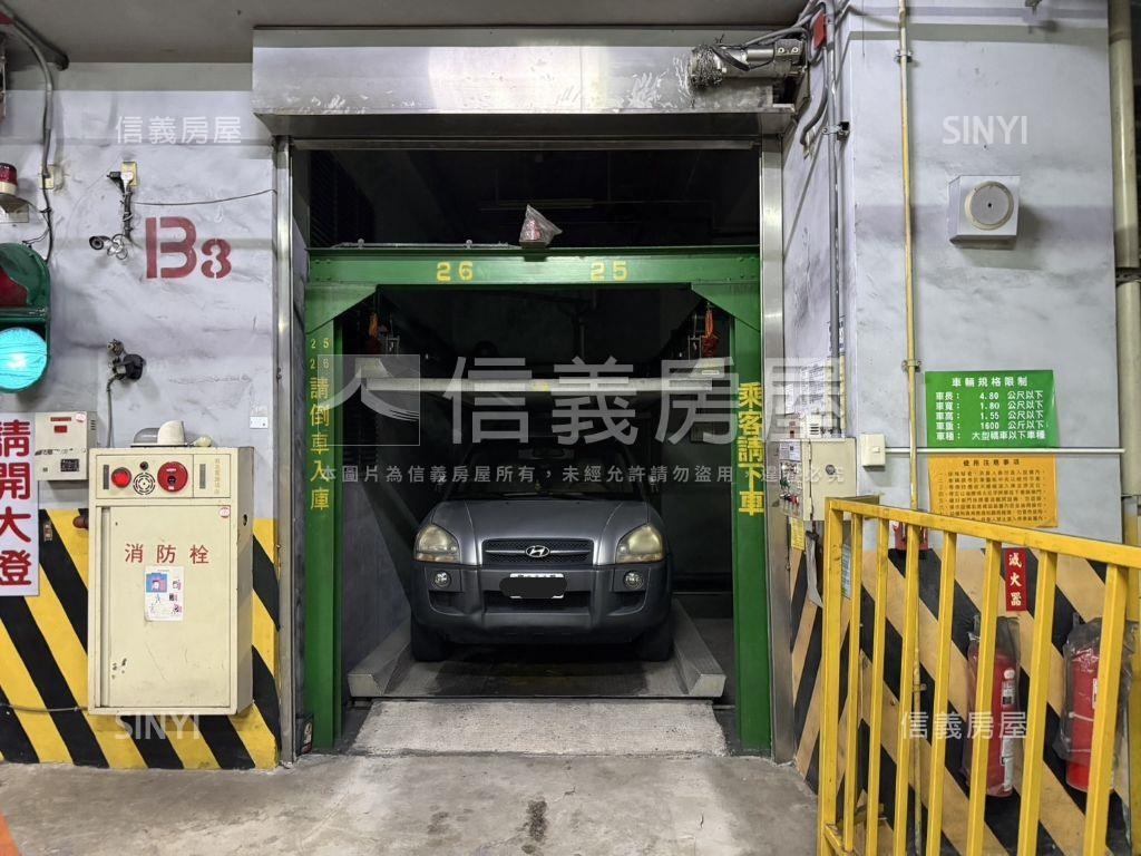 獨立產權力霸車位房屋室內格局與周邊環境