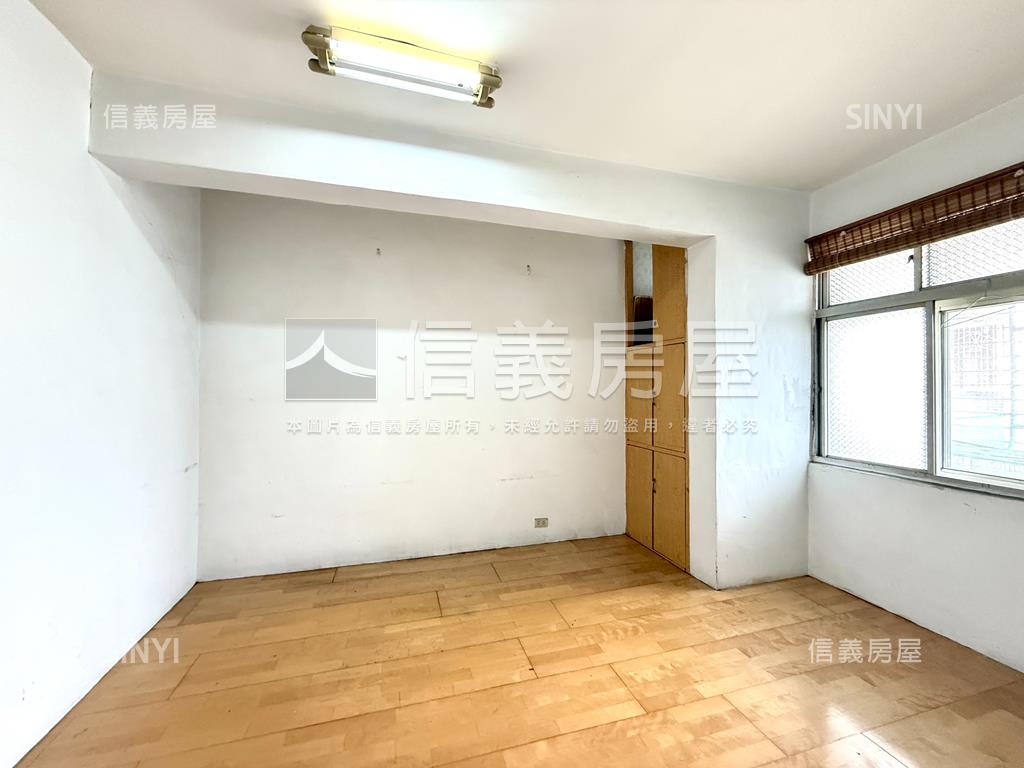 前後陽台｜陽光方正大四房房屋室內格局與周邊環境