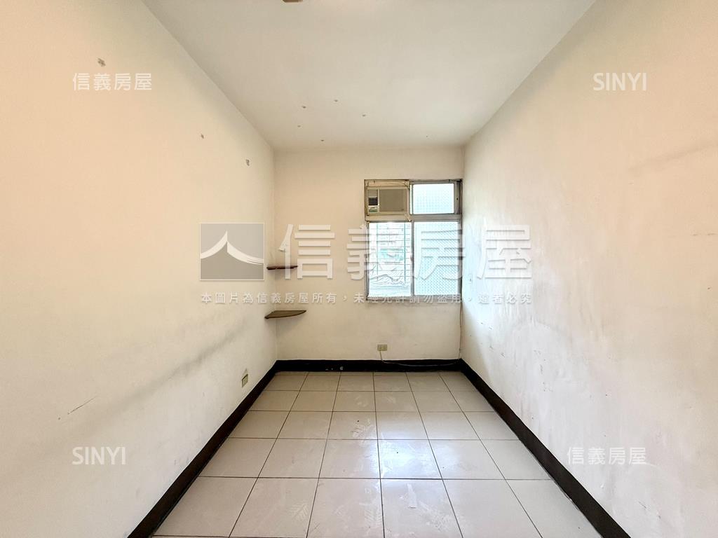 前後陽台｜陽光方正大四房房屋室內格局與周邊環境