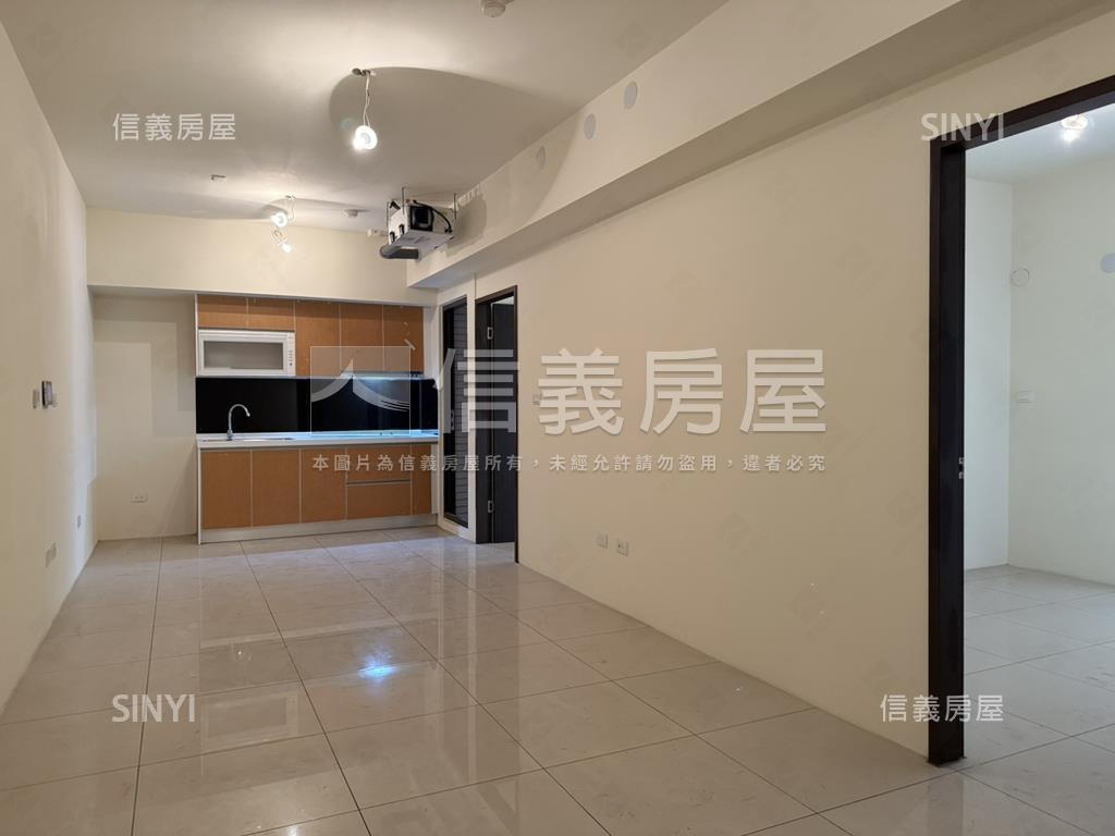 俗!!和築兩房車位輕鬆購房屋室內格局與周邊環境