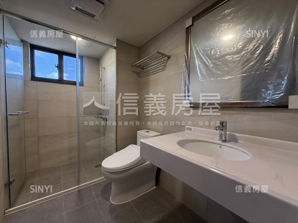 俗!!和築兩房車位輕鬆購房屋室內格局與周邊環境