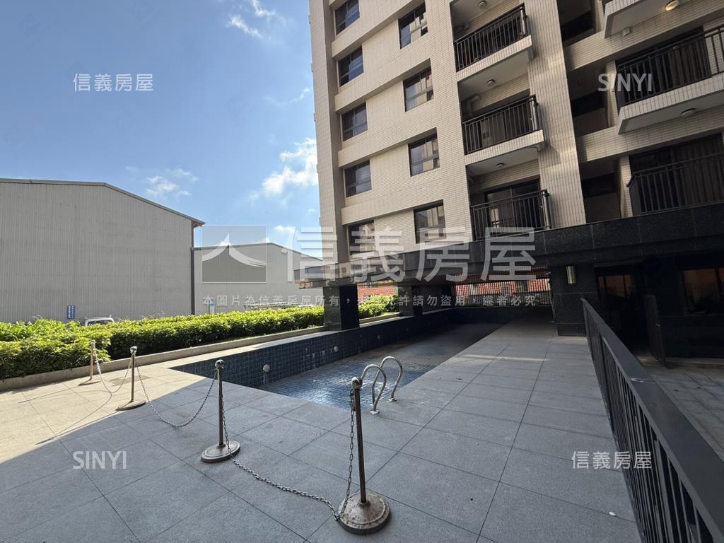 俗!!和築兩房車位輕鬆購房屋室內格局與周邊環境