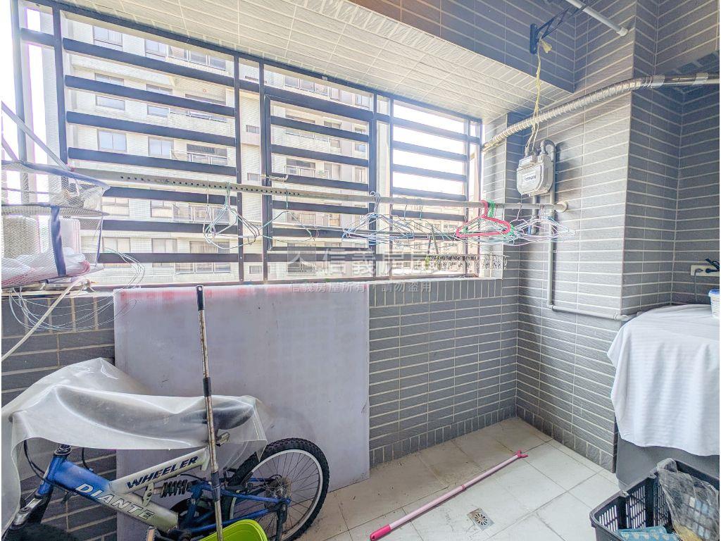 近捷運悠悅居房屋室內格局與周邊環境