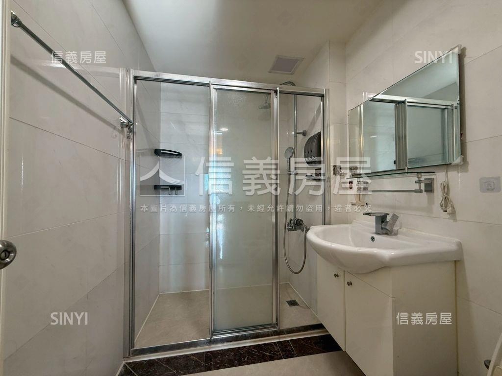 成大首選景觀三房平車房屋室內格局與周邊環境