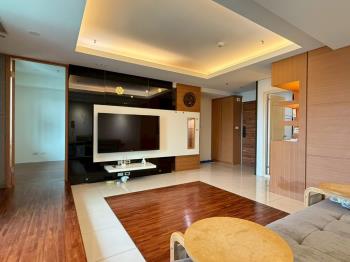 成大首選景觀三房平車