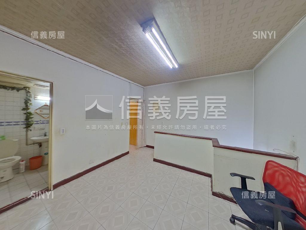 正春日路邊１＋２樓小店面房屋室內格局與周邊環境
