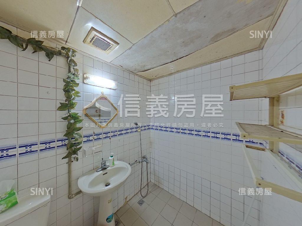 正春日路邊１＋２樓小店面房屋室內格局與周邊環境