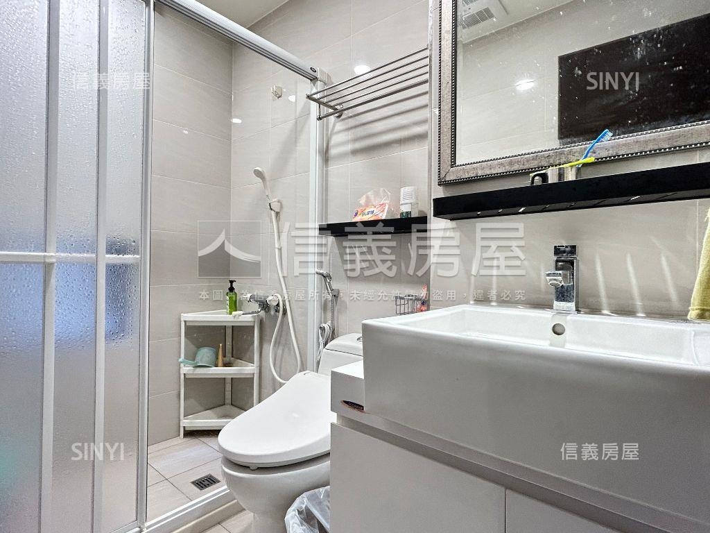 東區夏卡爾三房平車稀有件房屋室內格局與周邊環境