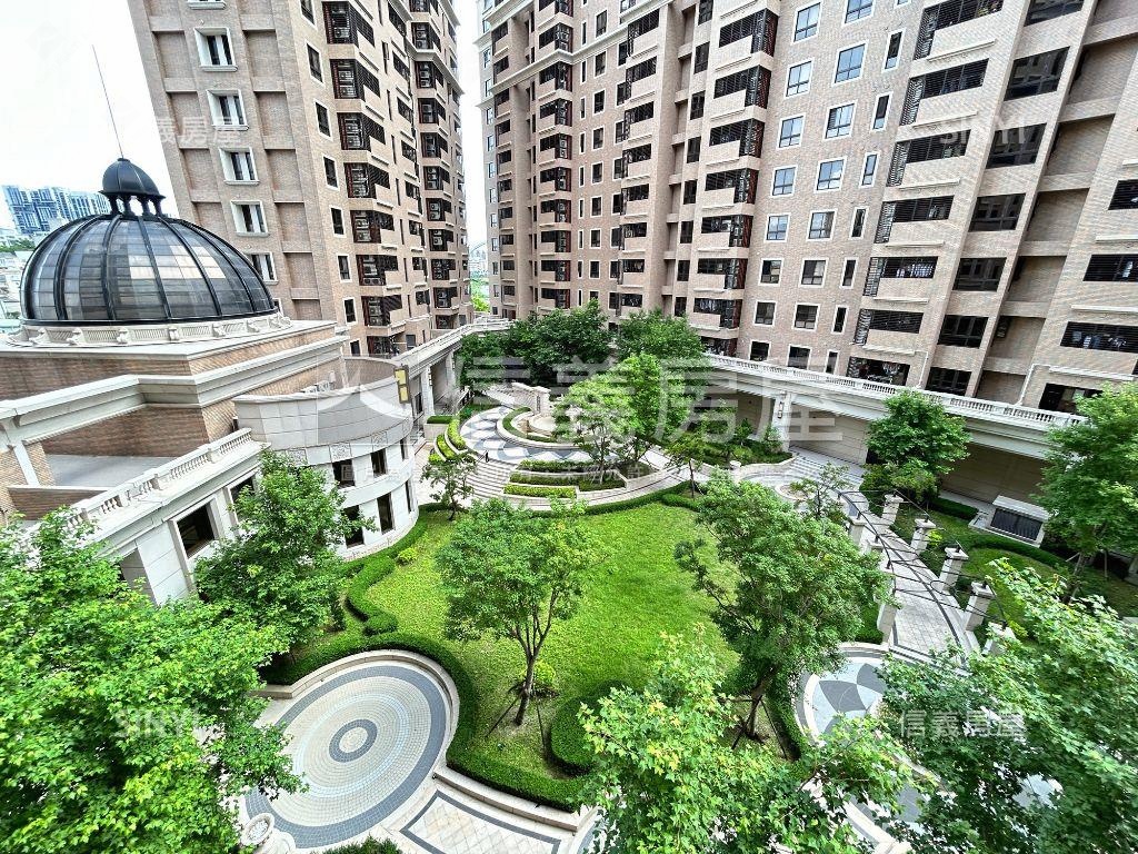 東區夏卡爾三房平車稀有件房屋室內格局與周邊環境