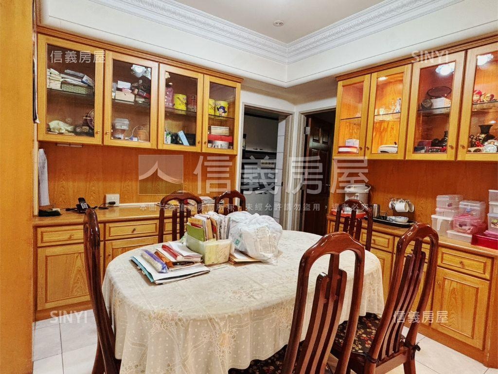 台大御庭園電梯三房房屋室內格局與周邊環境