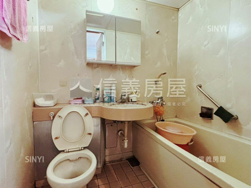 台大御庭園電梯三房房屋室內格局與周邊環境