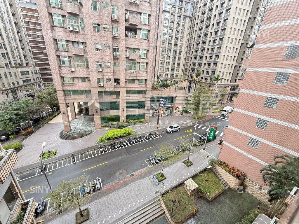 大湖公園家２＋１房美居房屋室內格局與周邊環境