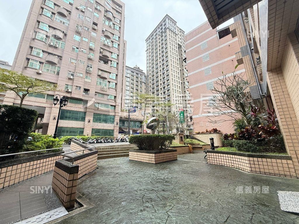 大湖公園家２＋１房美居房屋室內格局與周邊環境