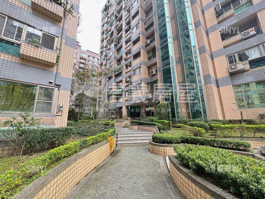 大湖公園家２＋１房美居房屋室內格局與周邊環境