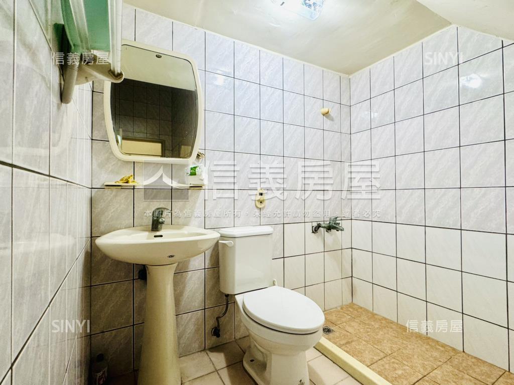 鹽洲二街溫馨傳家車墅房屋室內格局與周邊環境