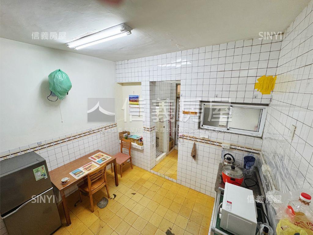 南區小資美透天房屋室內格局與周邊環境