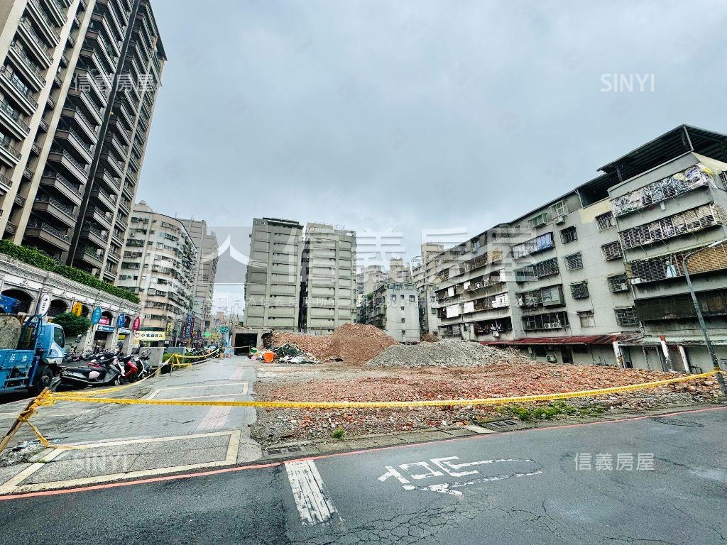 雙捷運潛力臨馬路公寓房屋室內格局與周邊環境