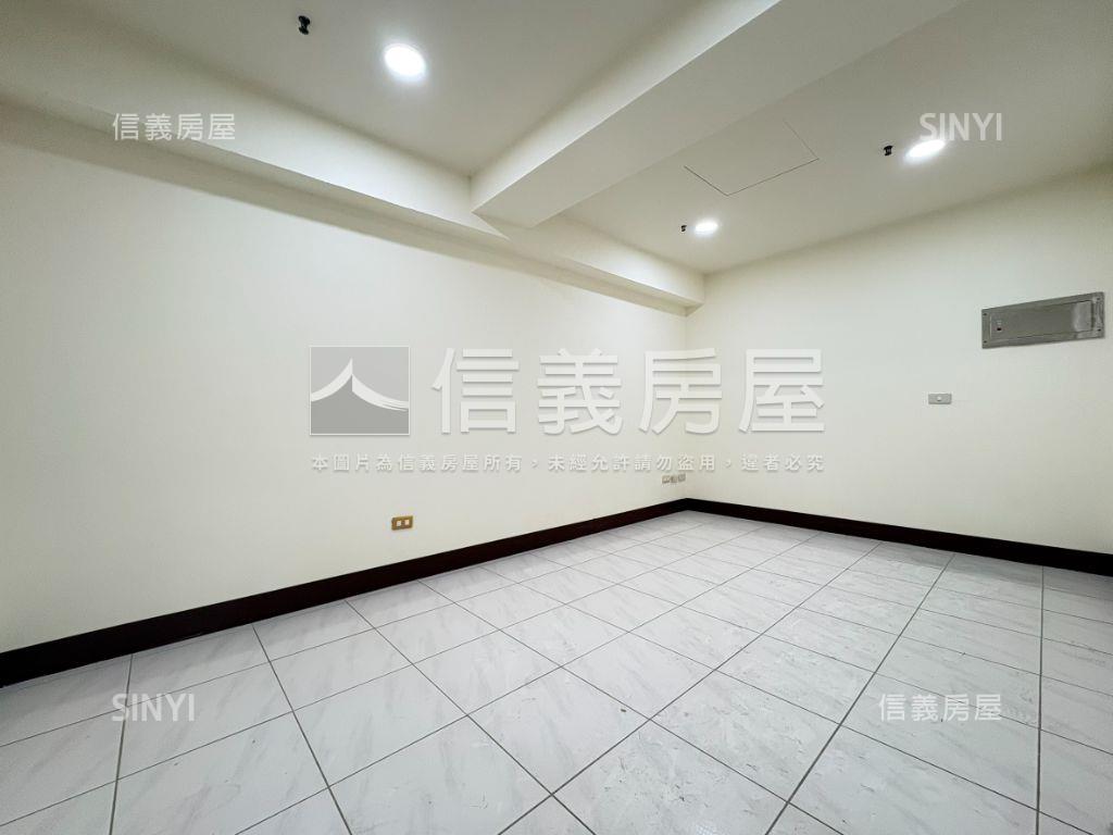 小資首購景觀次頂樓三房房屋室內格局與周邊環境