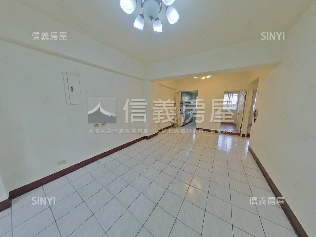 立新商圈三房兩衛電梯華廈房屋室內格局與周邊環境